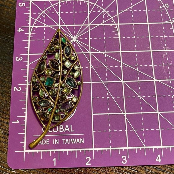 LARGE Multi Color Rhinestone Brass Color Leaf Brooch Pin 3” Fall Jewelry - Picture 8 of 8